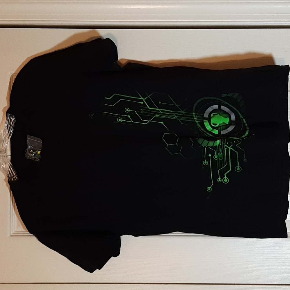 Game theorists T shirt w/pin